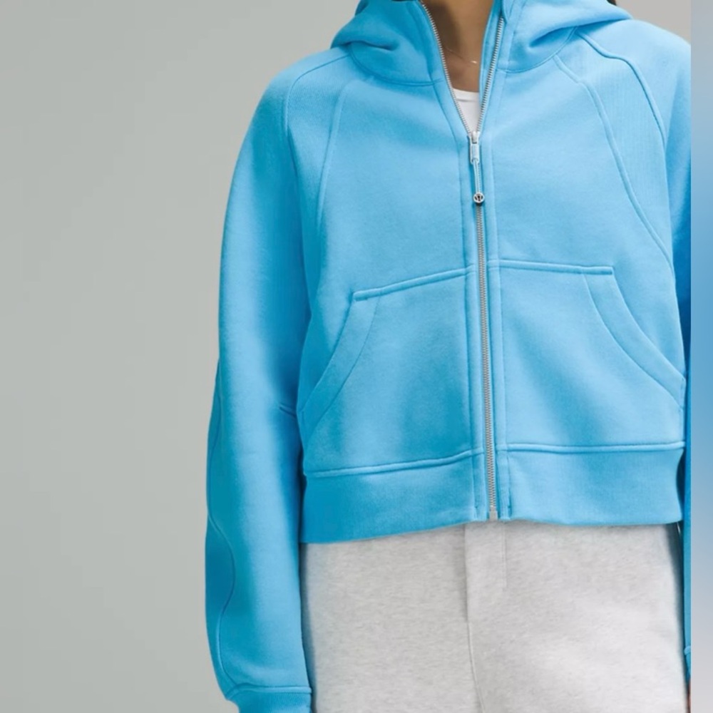 Women’s Scuba Oversized Full-Zip Hoodie in
Kayak Blue Light Size M/L